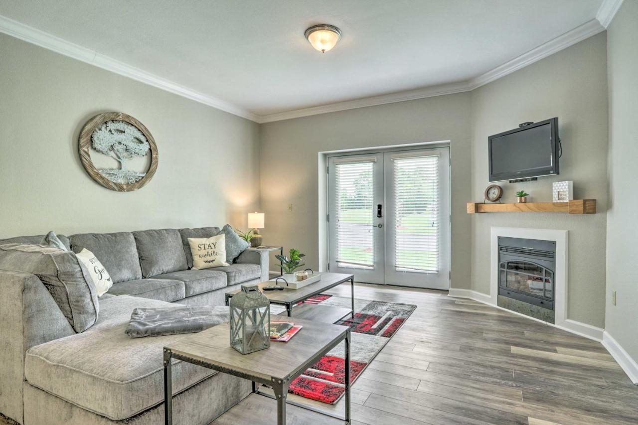 Downtown Pigeon Forge Condo With Pool Access! Luaran gambar
