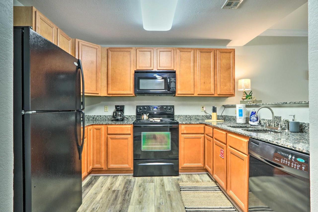 Downtown Pigeon Forge Condo With Pool Access! Luaran gambar