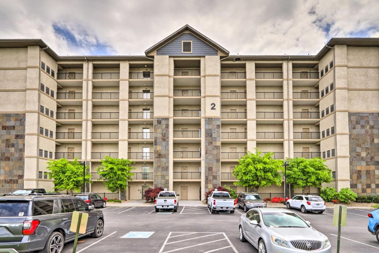 Downtown Pigeon Forge Condo With Pool Access! Luaran gambar